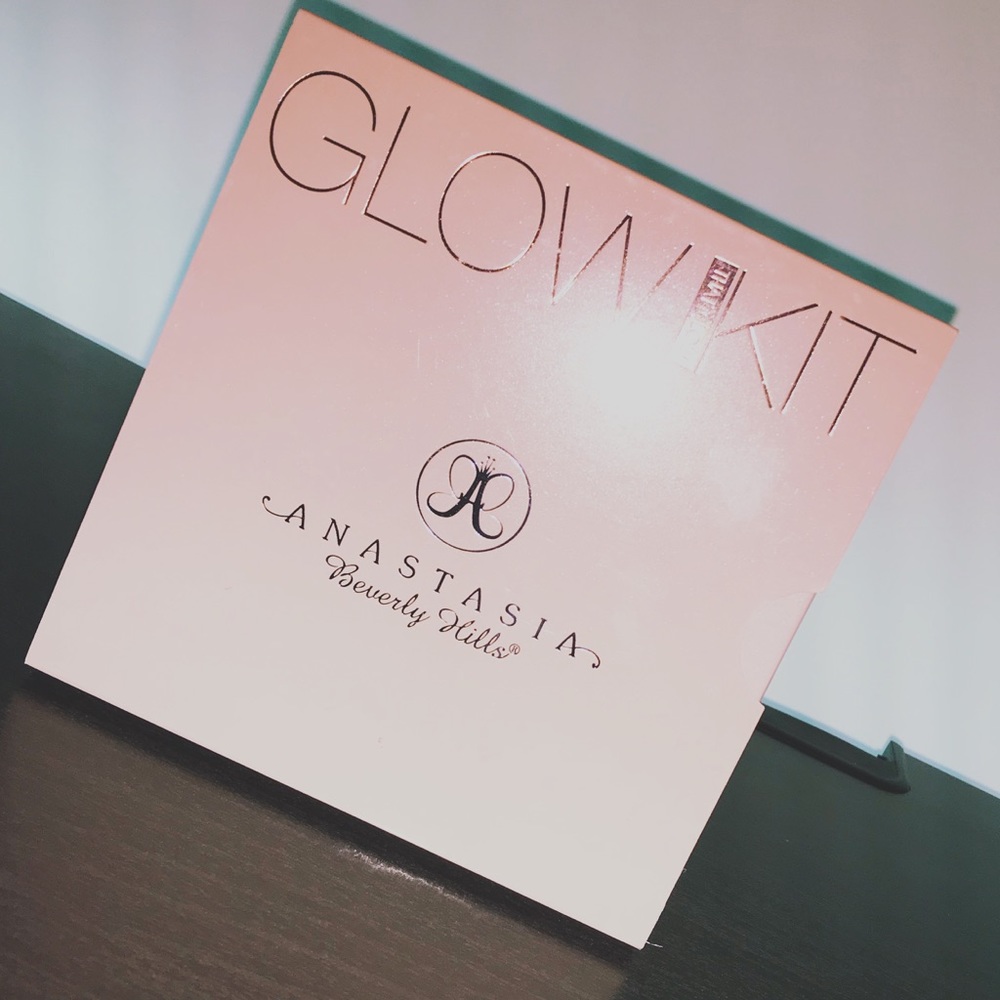 Anastasia Beverly Hills Glow Kit Palette